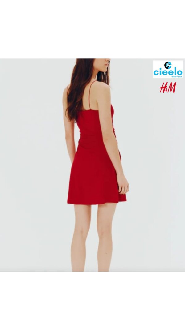 Vestido drapeado H&M. Elegancia y comodidad