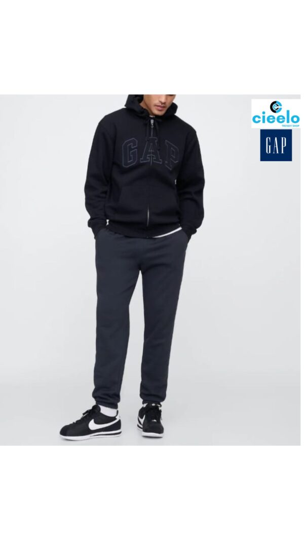 Sudadera Gap Logo Zip – Estilo Clásico y Confort