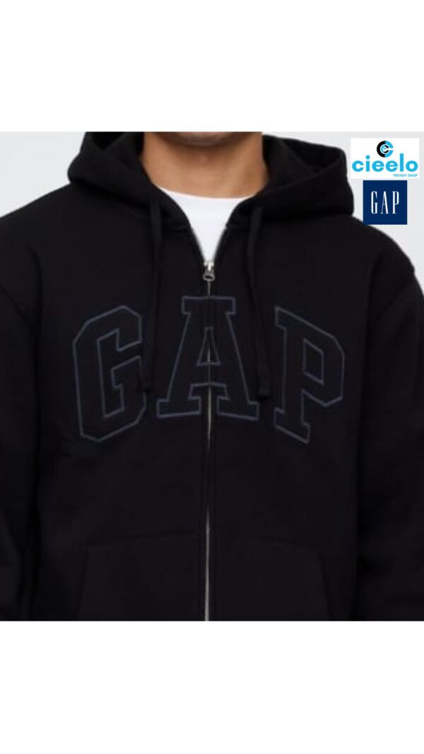 Sudadera Gap Logo Zip – Estilo Clásico y Confort