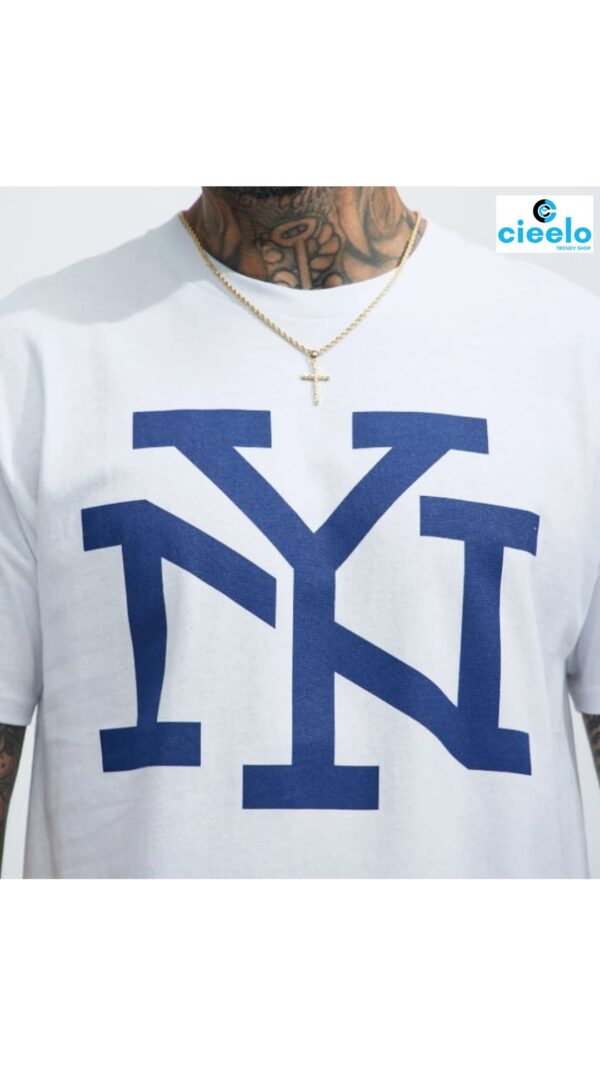 Camiseta NYC "La Ciudad Que Nunca Duerme