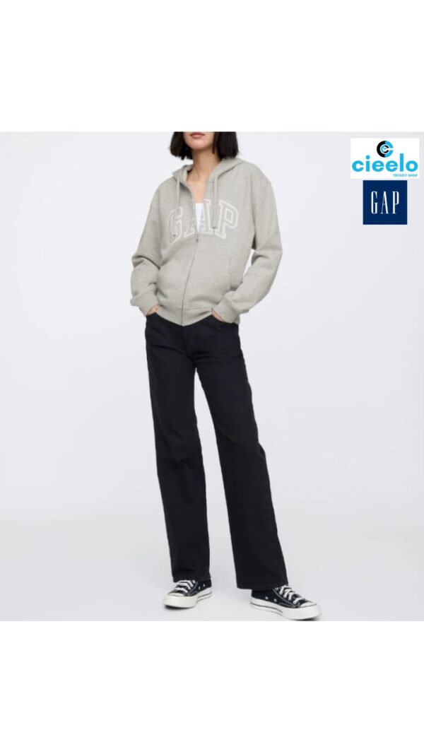 Sudadera Relaxed Gap Logo Zip – Estilo y Comodidad