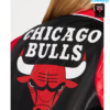 Chicago Bulls Varsity Bomber – Estilo Legendario