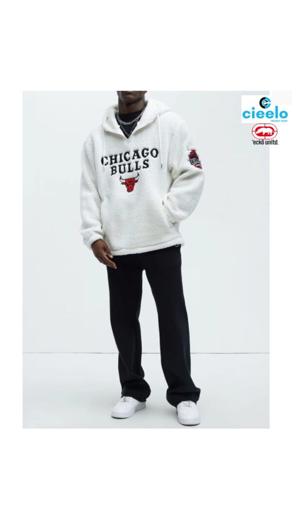 Sudadera Bulls Sherpa con Capucha - Estilo Único