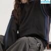 Sudadera Oversize Mujer – Capucha Negra con Rayas Grafiti Coloridas