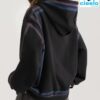 Sudadera Oversize Mujer – Capucha Negra con Rayas Grafiti Coloridas