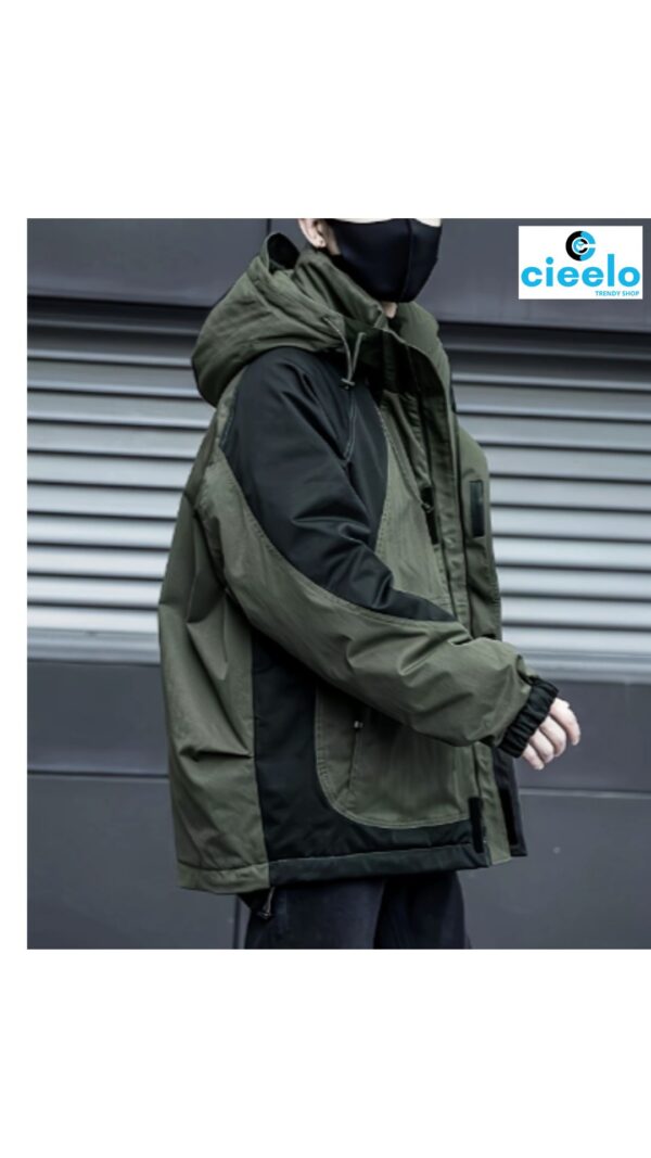 Chaqueta Cortavientos Hombre – Verde y Negro con Capucha