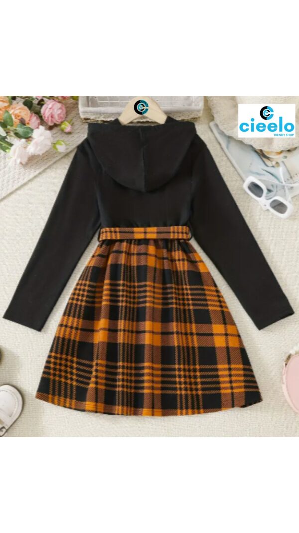 Vestido Deportivo Chic – Cuadros + Capucha Estilo Total