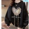 Sudadera Mujer con Corazón – Estilo Gráfico Chic