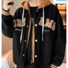 Chaqueta Varsity con Capucha - Estilo Casual y Urbano