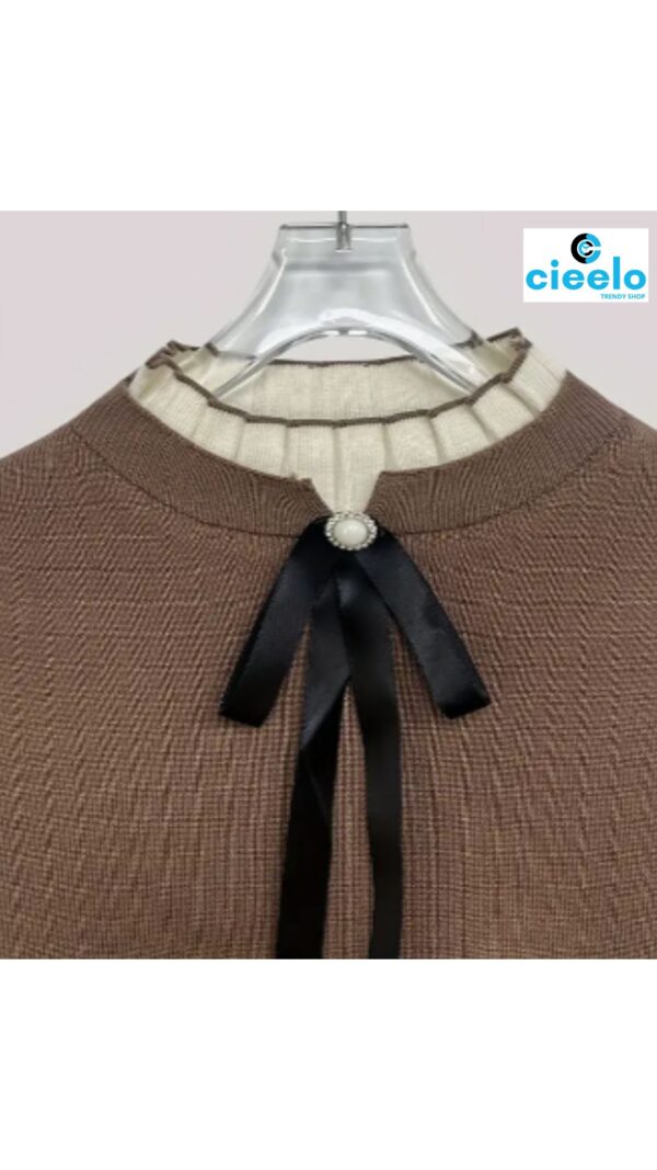 Suéter de Cuello Alto Medio – Elegancia Ligera para Primavera