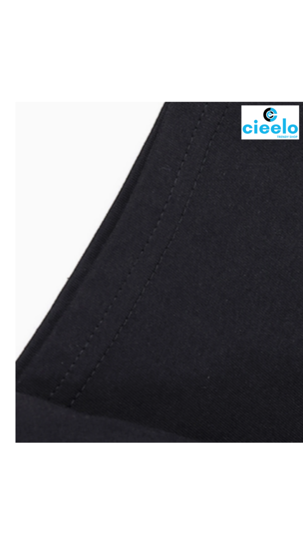 Camiseta Gráfica 'C' – Estilo casual y fresco