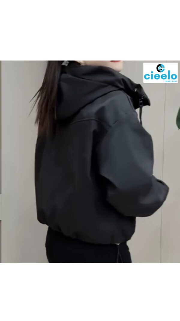 Chaqueta con Capucha Mujer – Ligera y Casual para Otoño