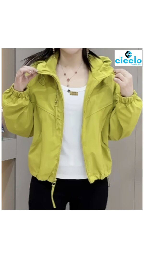 Chaqueta con Capucha Mujer – Ligera y Casual para Otoño