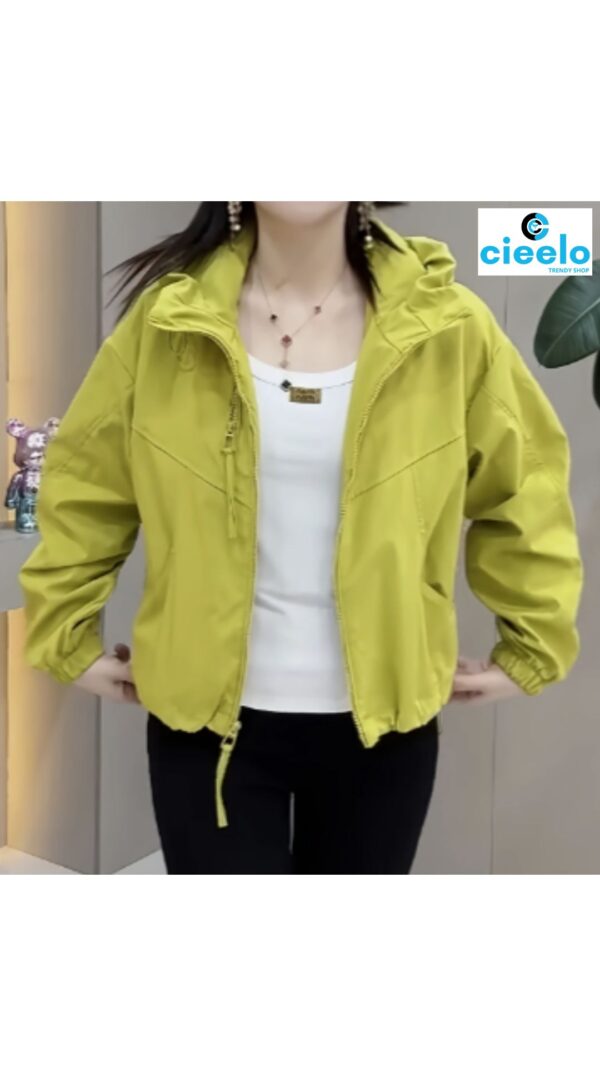 Chaqueta con Capucha Mujer – Ligera y Casual para Otoño