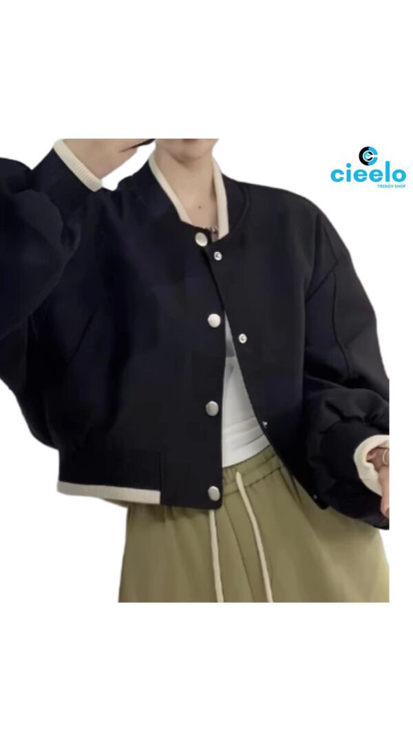 Chaqueta Varsity Mujer – Estilo Deportivo en Blanco y Negro