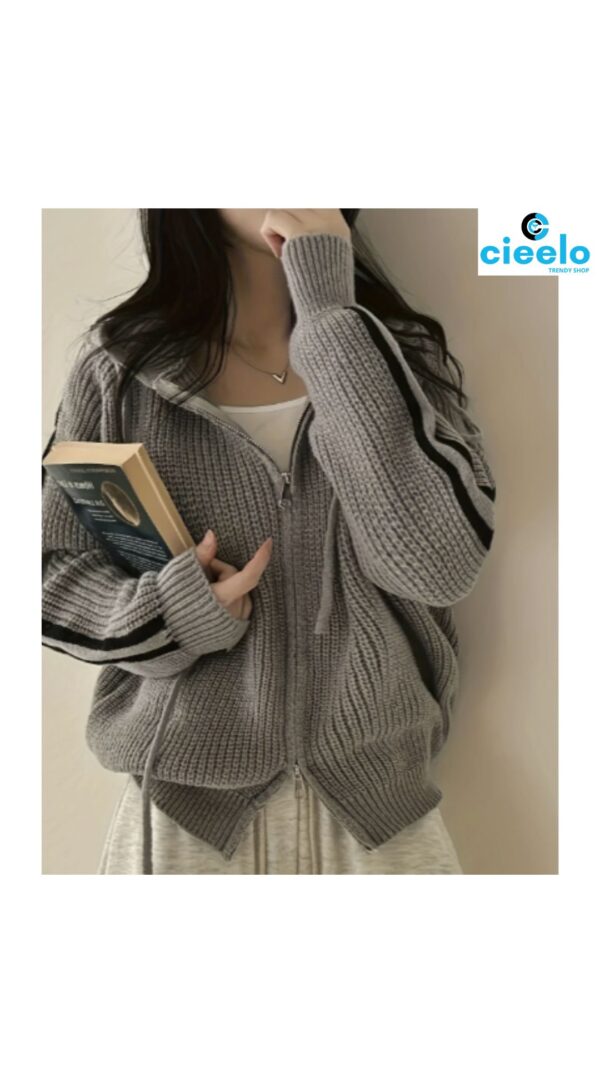 Chaqueta con capucha mujer – Color block con estilo chic