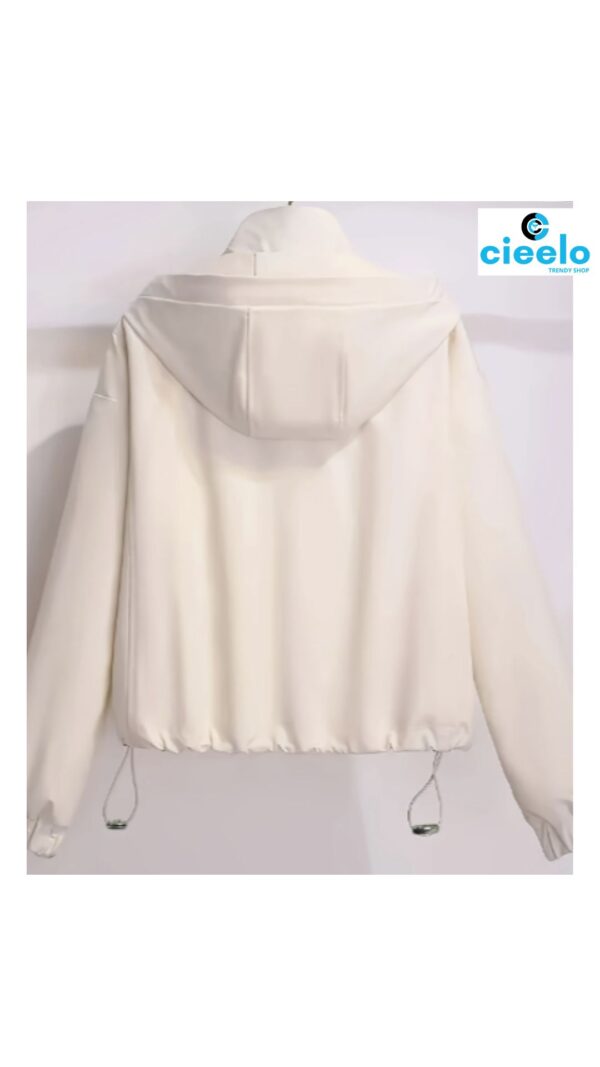 Chaqueta Blanca con Capucha – Elegancia Casual para Primavera